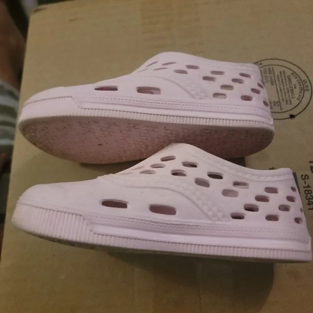 OshKosh B'Gosh Girls Raye Pink Comfort Sport Sandal Size US 6